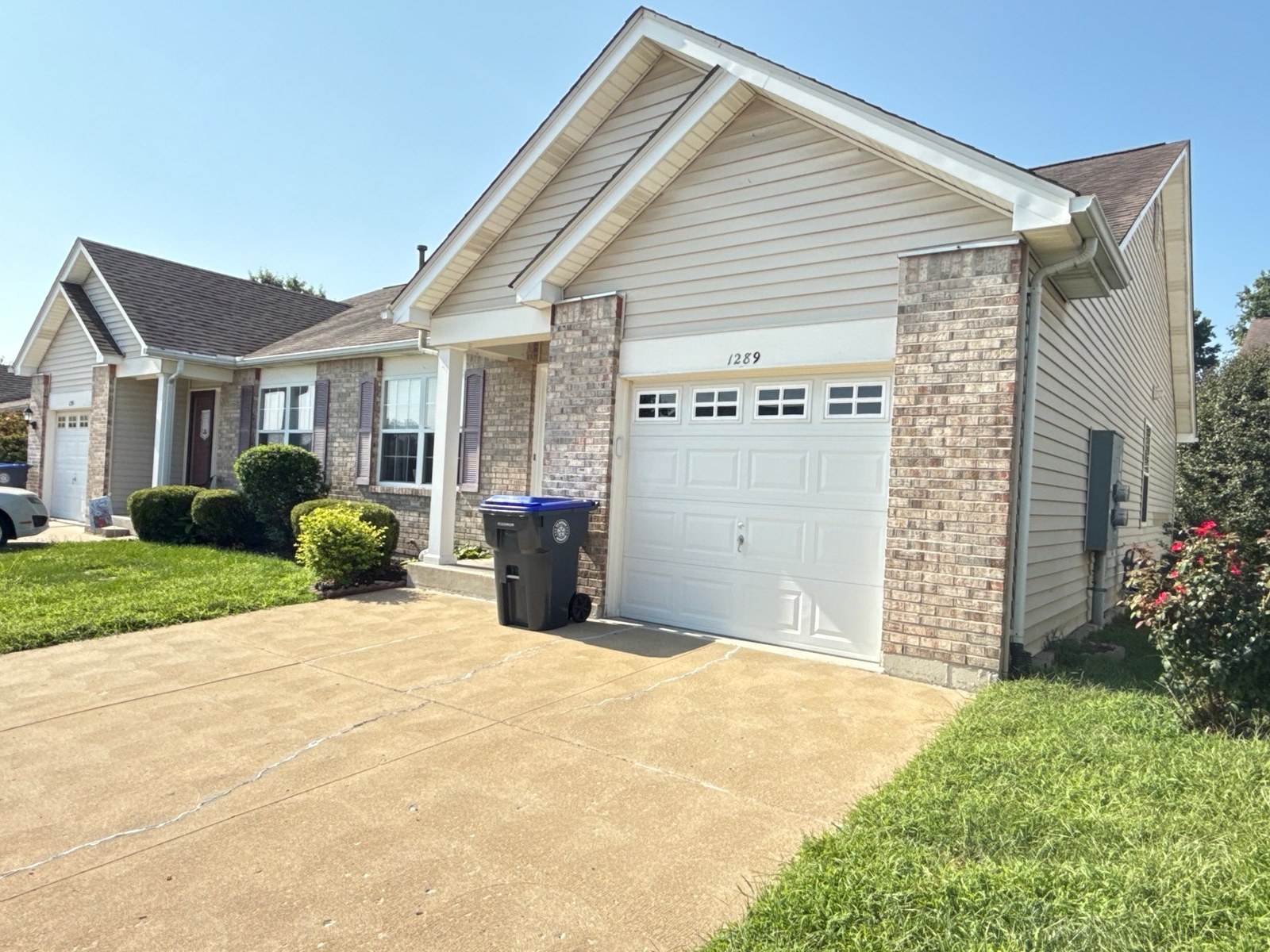 Exterior of 1289 Summergate Parkway