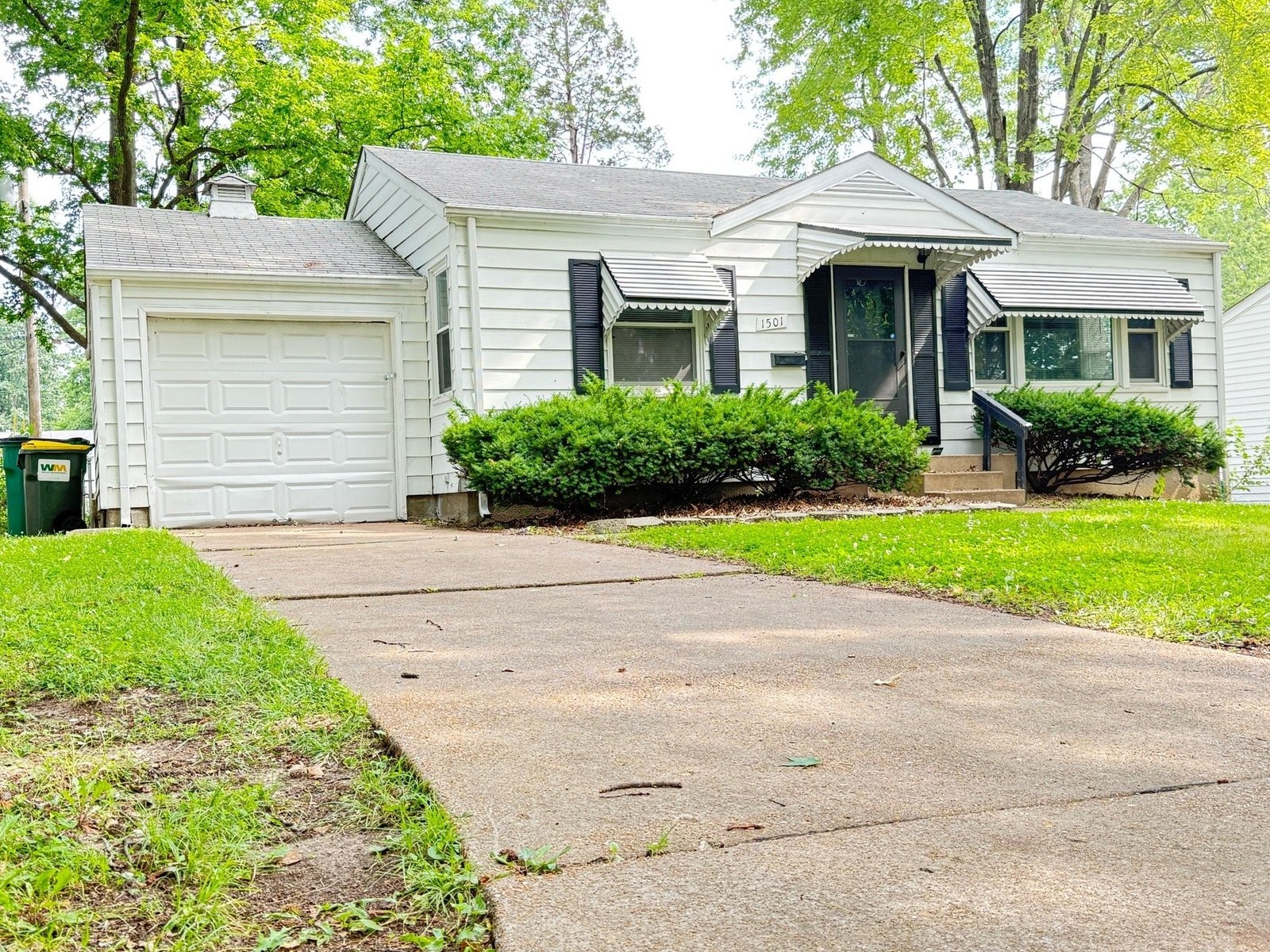 Photo of 1501 Golden Drive
