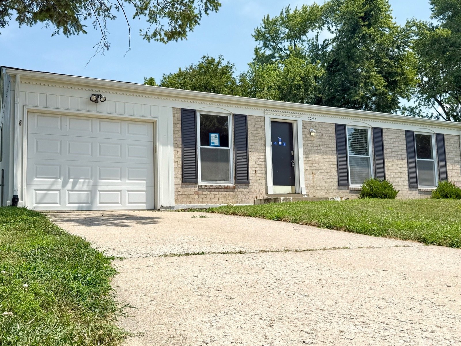 Photo of 2243 Bolton Street