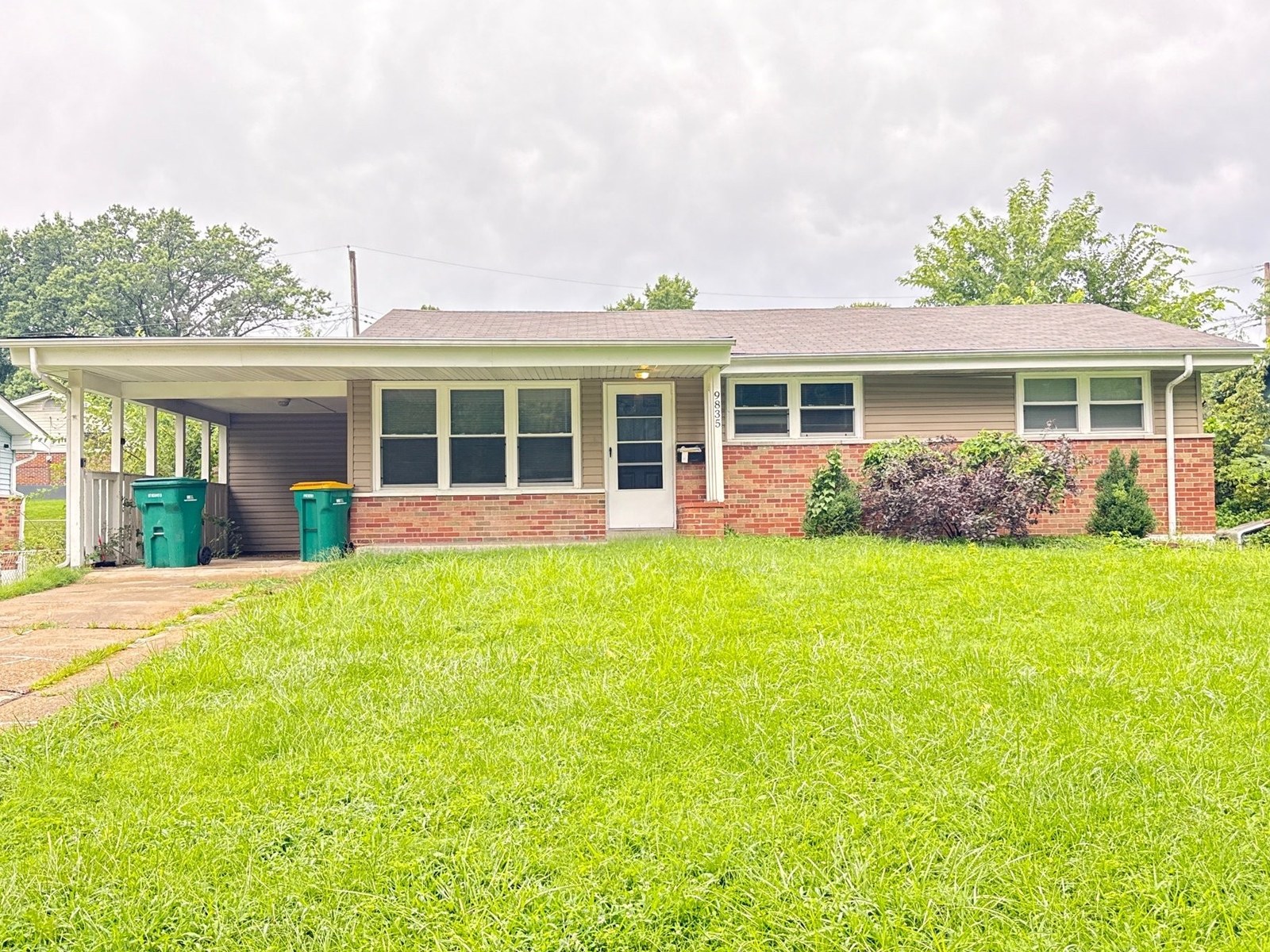 Photo of 9835 Portage Drive
