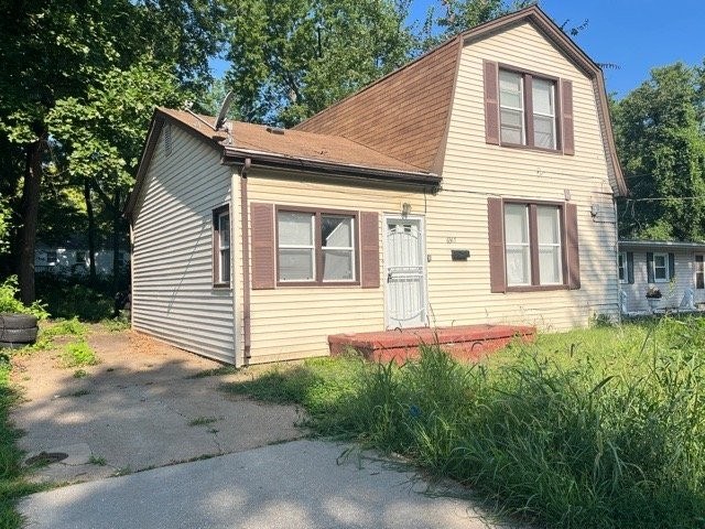 Photo of 6317 Jackson Avenue