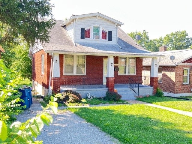 Exterior of 8820 Cozens Avenue